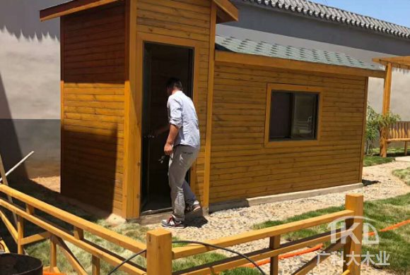 防腐木小木屋